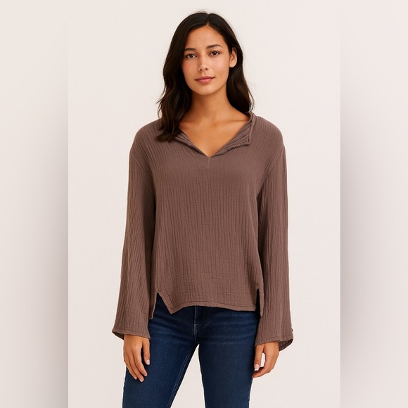It is Well L.A. Tunic Top Long Sleeve V-Neck Mocha Relaxed Raw Edge Gauzy Medium - Picture 1 of 12